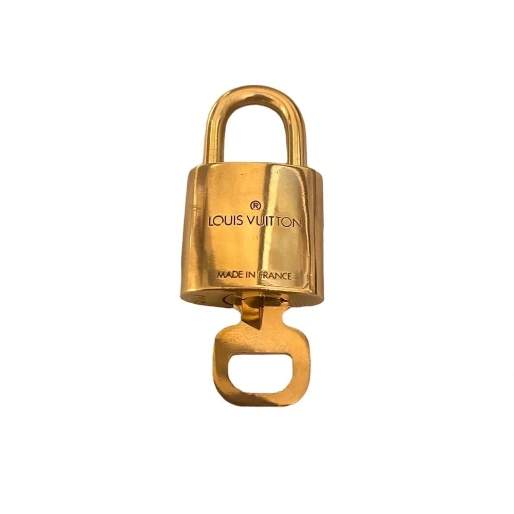 🔐 Louis Vuitton #300 Lock & Key Set 🔐
